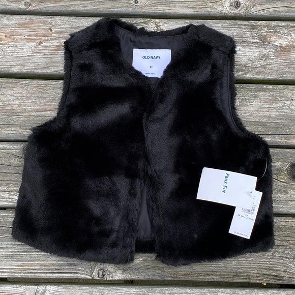 Old Navy Faux-Fur Vest for Toddler Girls - Picture 3 of 13